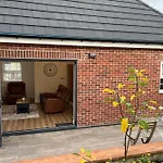 Luxury Detached House Sheffield City Centre Sleeps 4