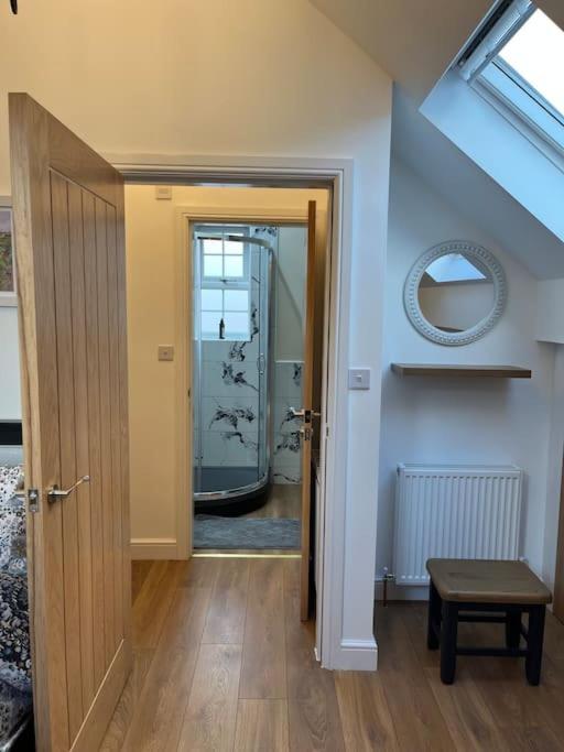 Luxury Detached House Centre Sleeps 4 *