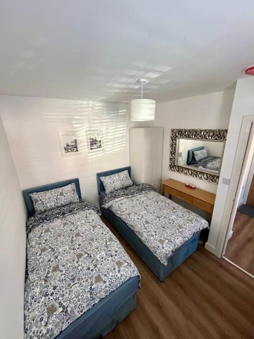 Luxury Detached House Centre Sleeps 4 Holiday home